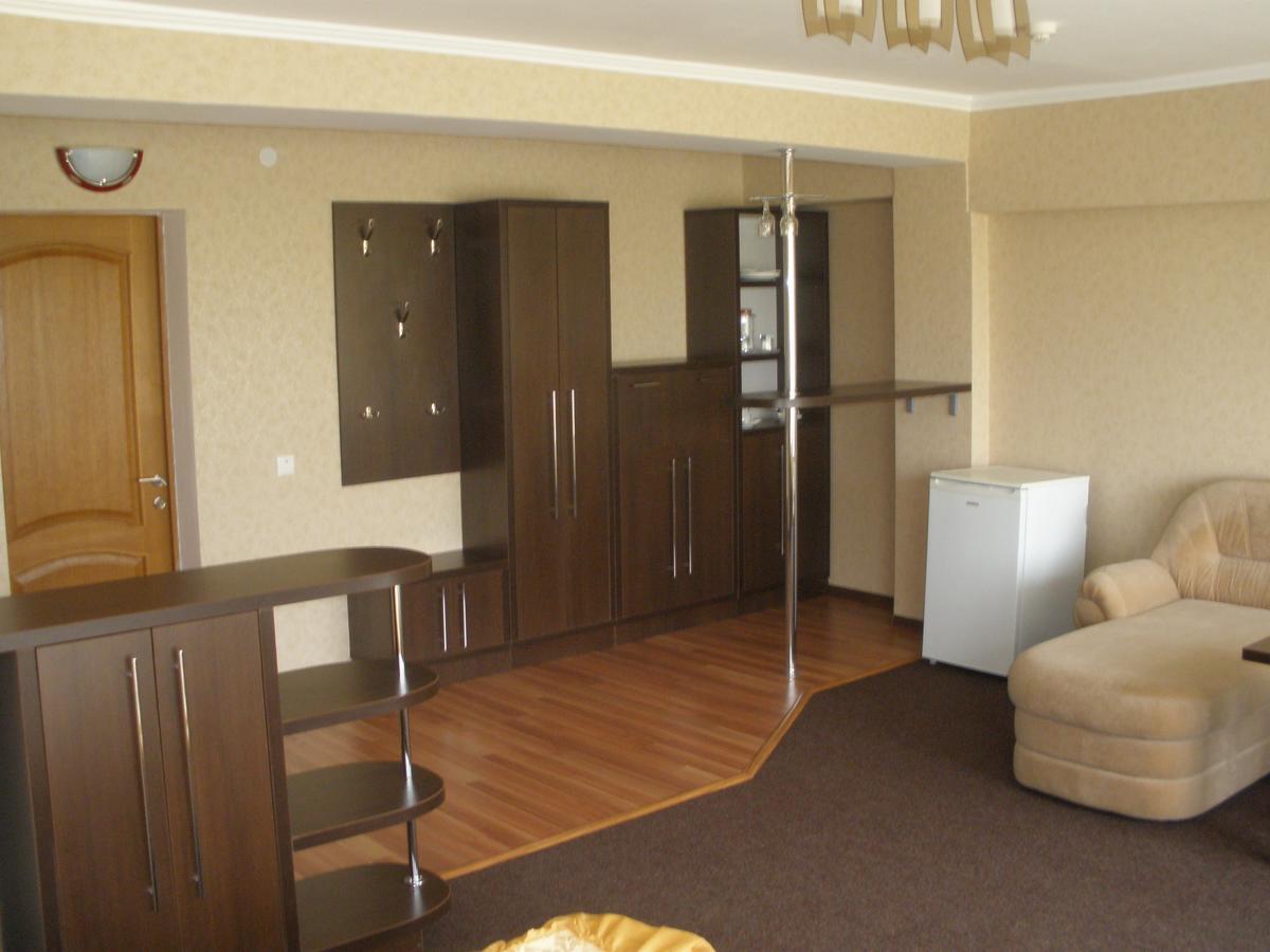 Hotel Prietenia Bender Zimmer foto