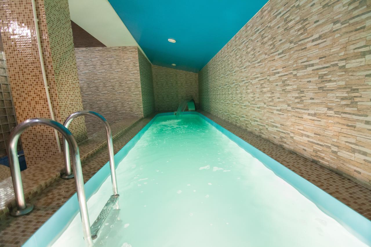 Hotel Prietenia Bender Exterior foto